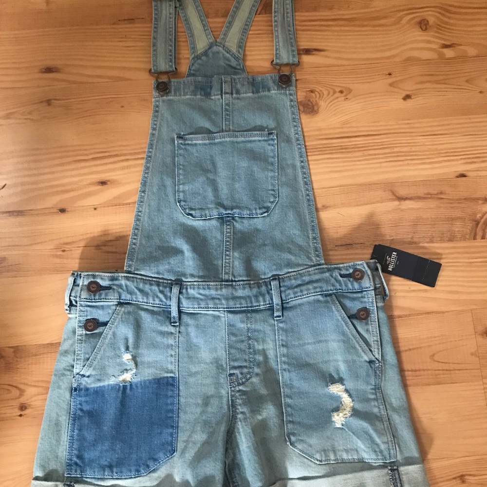 Hollister overall shorts